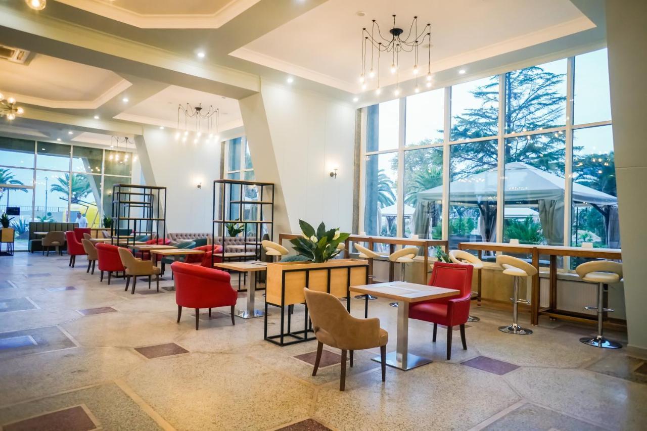 Amza Park Hotel Gagra Eksteriør billede