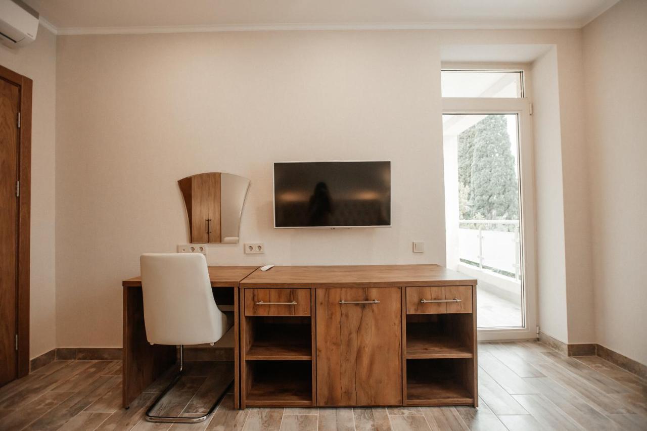 Amza Park Hotel Gagra Eksteriør billede