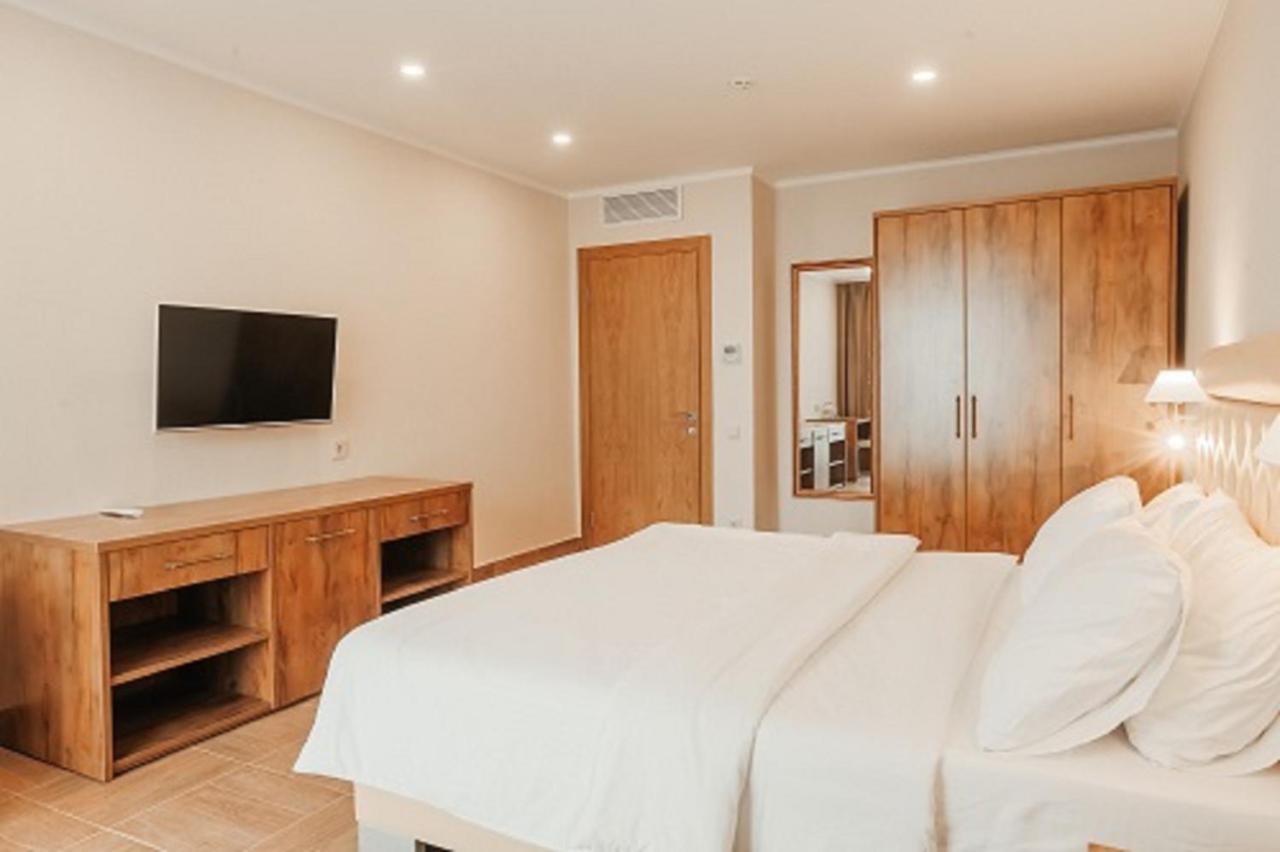 Amza Park Hotel Gagra Eksteriør billede
