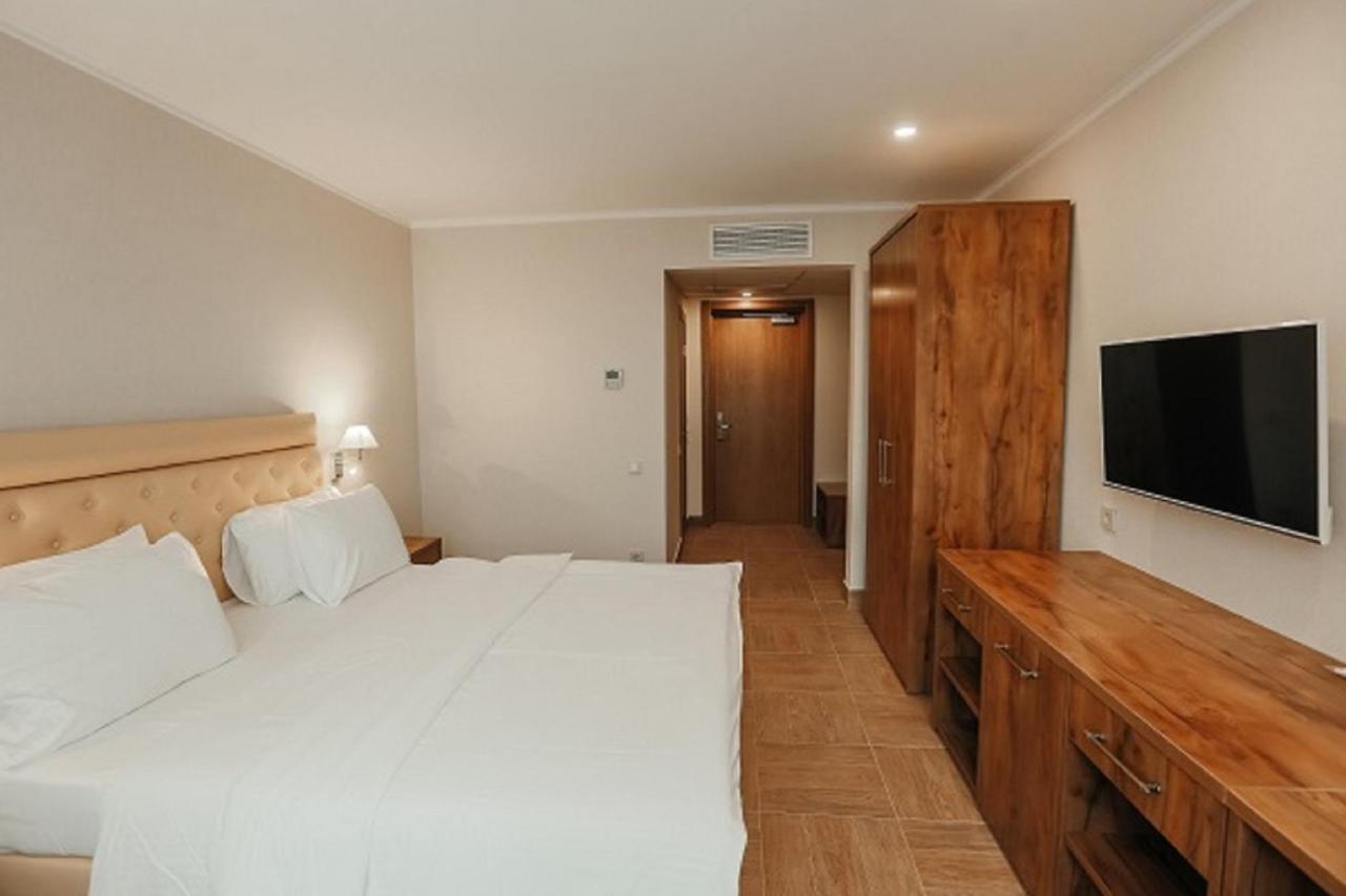 Amza Park Hotel Gagra Eksteriør billede