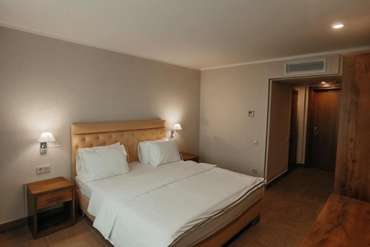 Amza Park Hotel Gagra Eksteriør billede