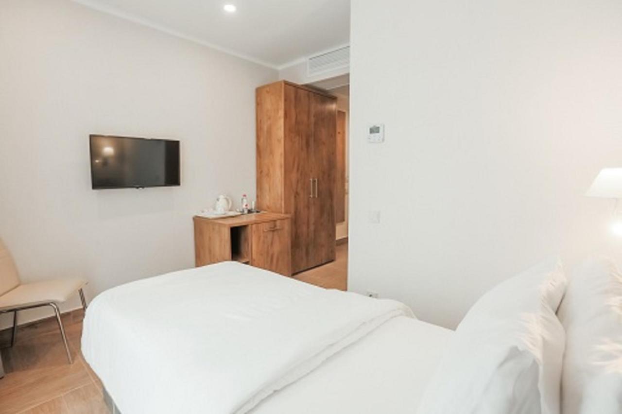 Amza Park Hotel Gagra Eksteriør billede