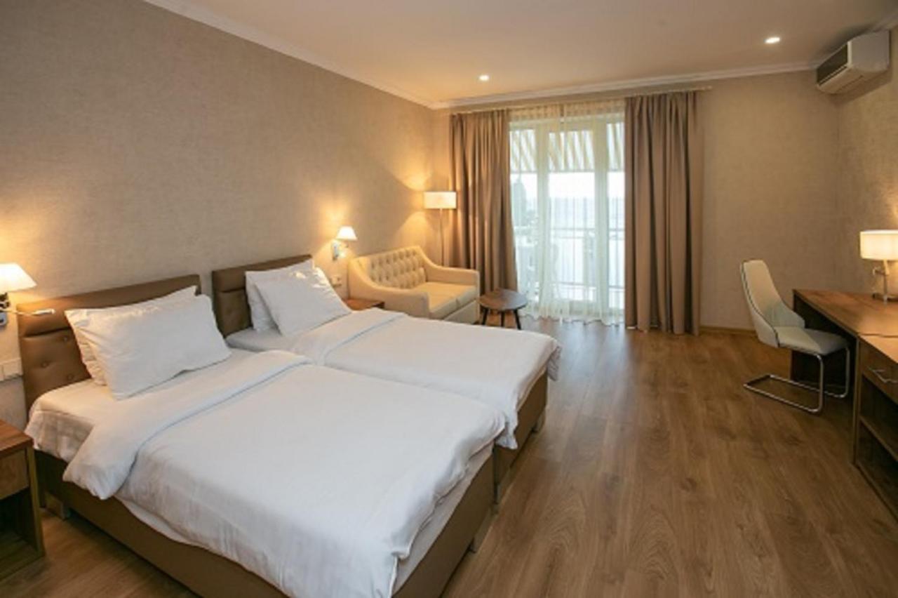 Amza Park Hotel Gagra Eksteriør billede