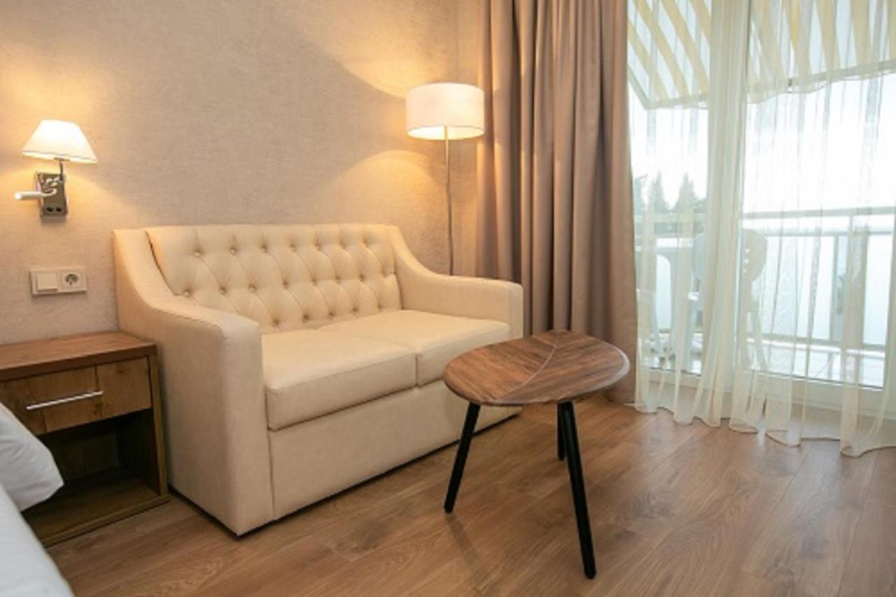 Amza Park Hotel Gagra Eksteriør billede