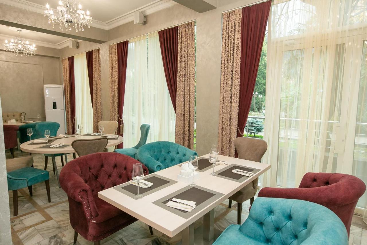 Amza Park Hotel Gagra Eksteriør billede